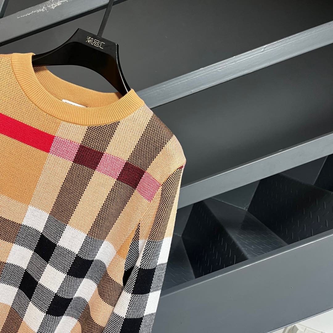 Classic Fashion Sweater-1001