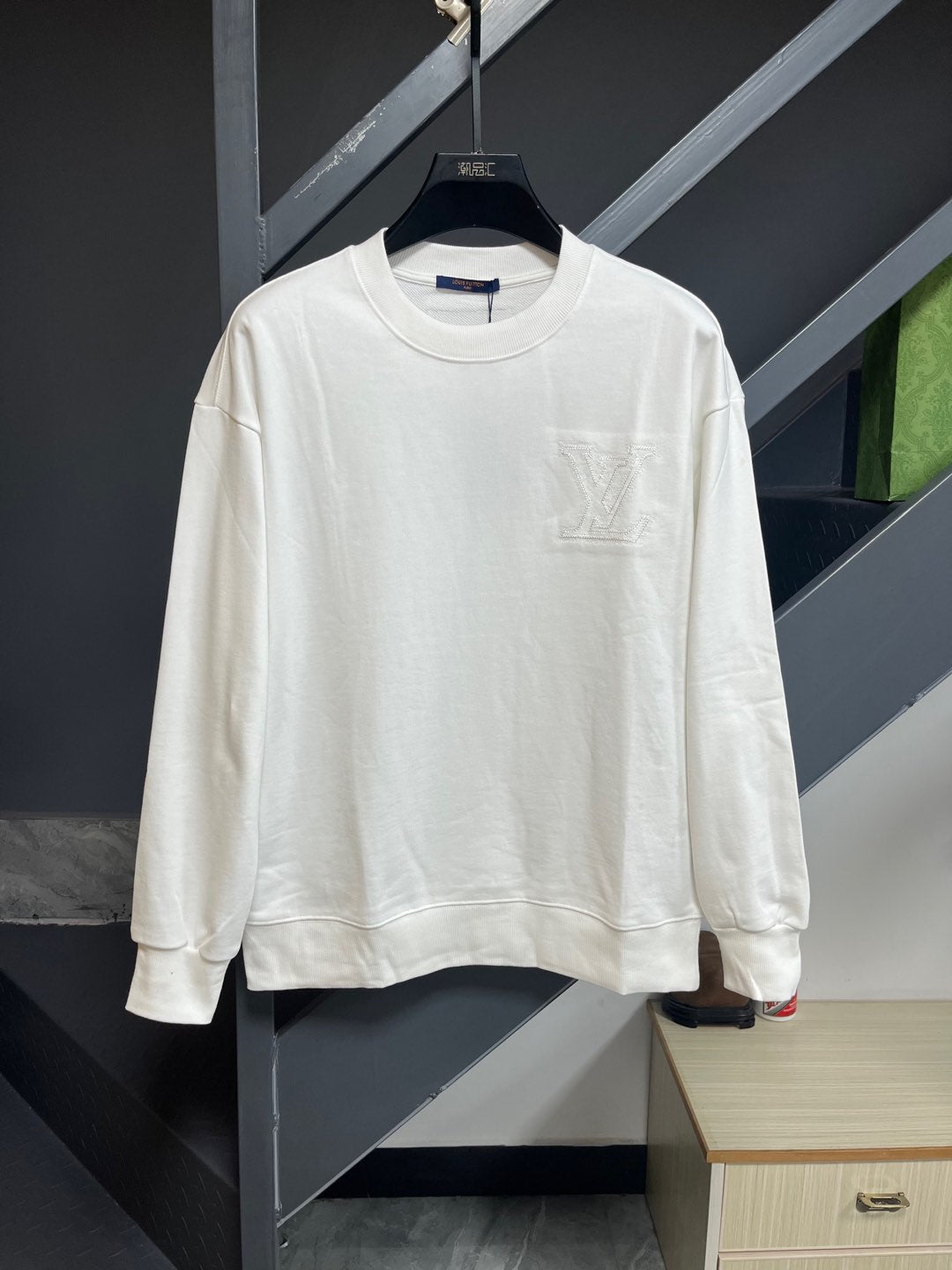 Classic Fashion Sweater-1003
