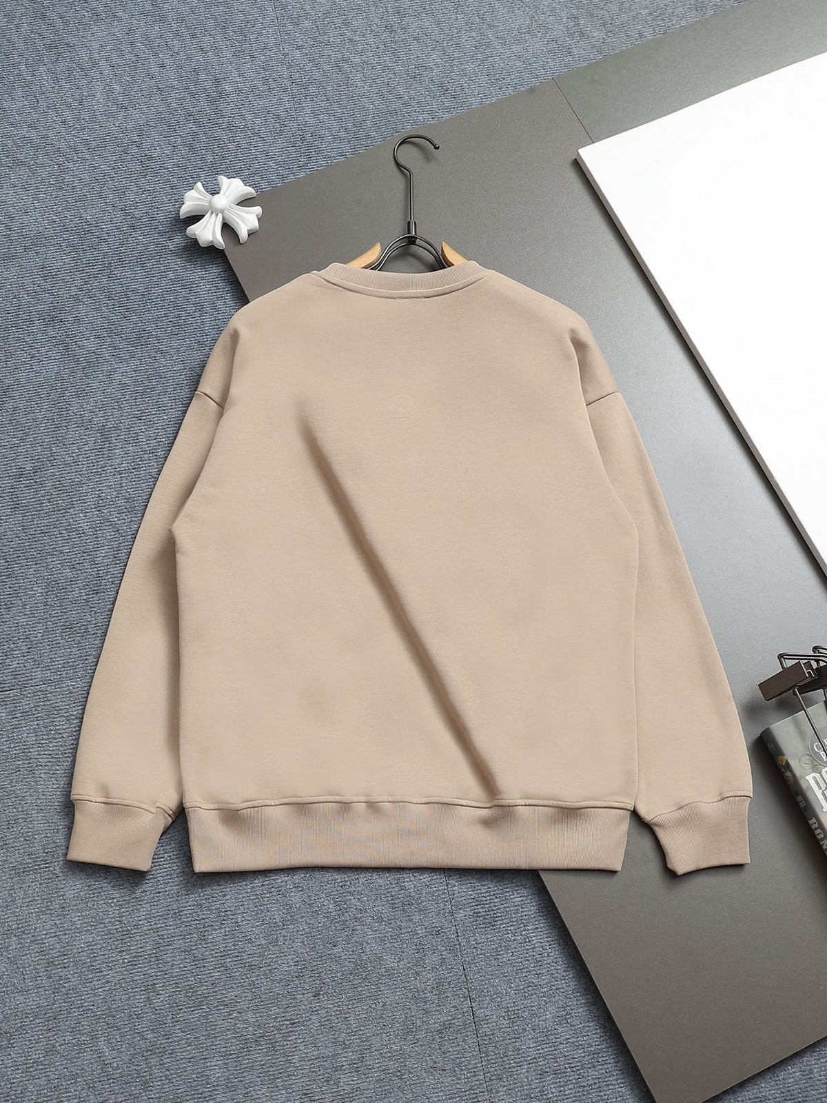 Classic Fashion Sweater-1048