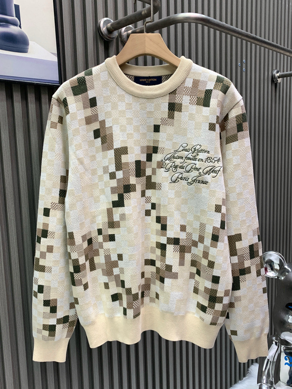 Classic Fashion Sweater-1088
