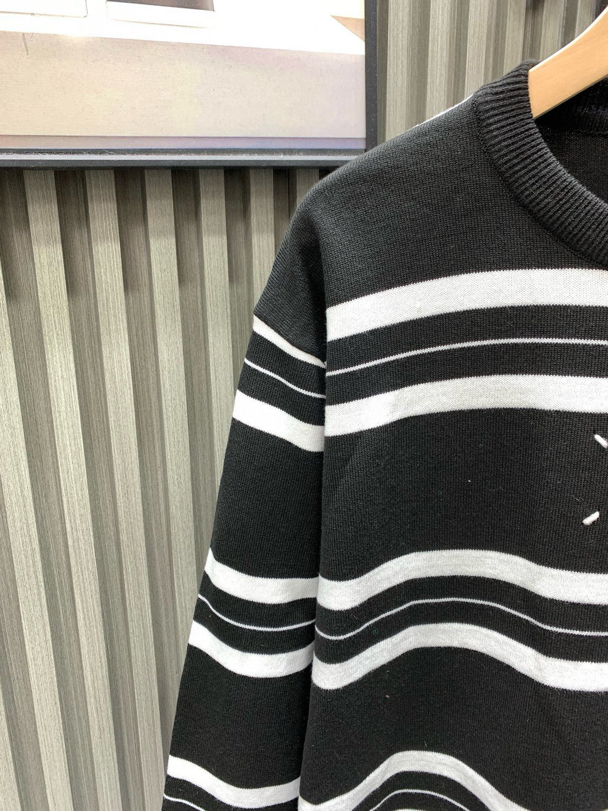 Classic Fashion Sweater-1093