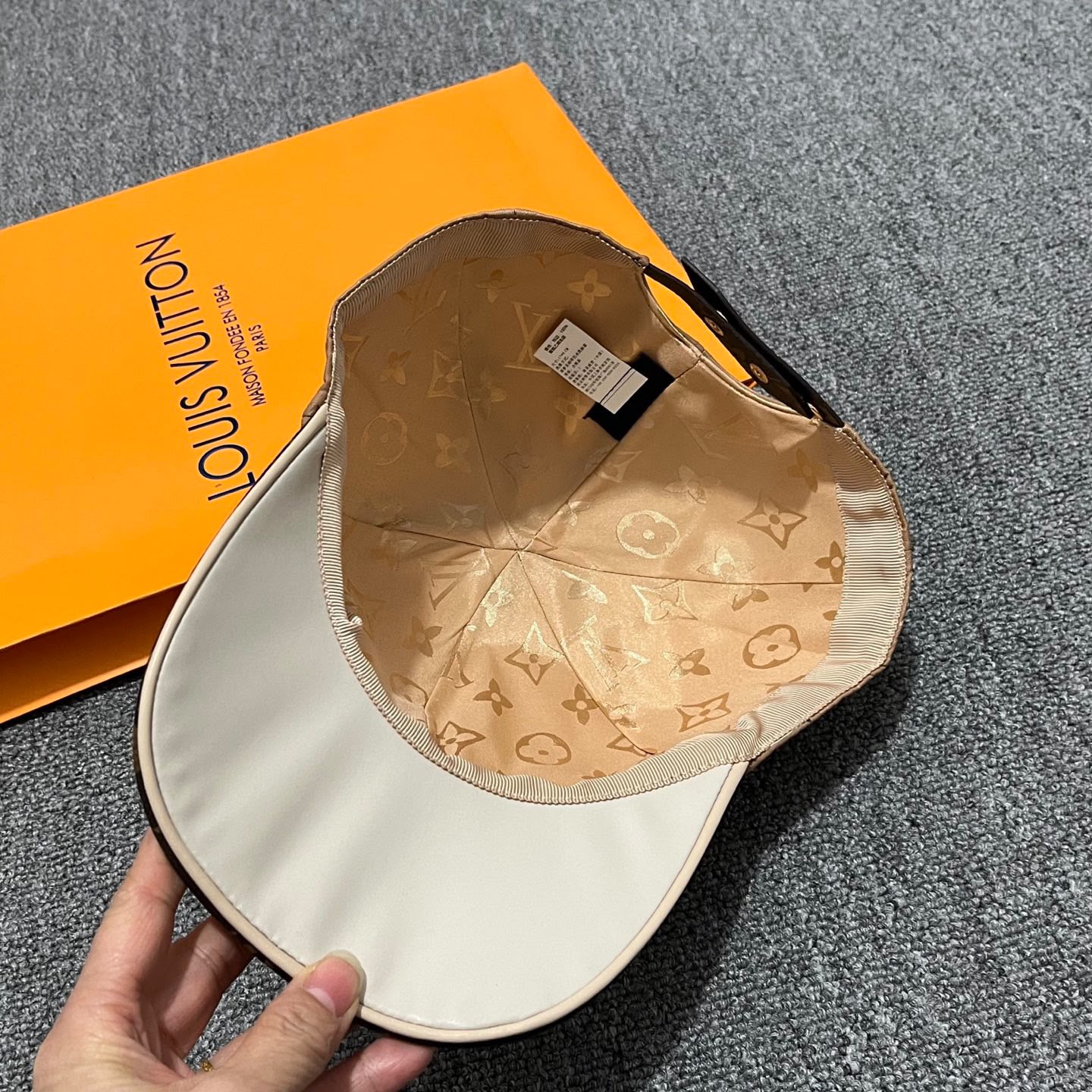 Classic Hat-001
