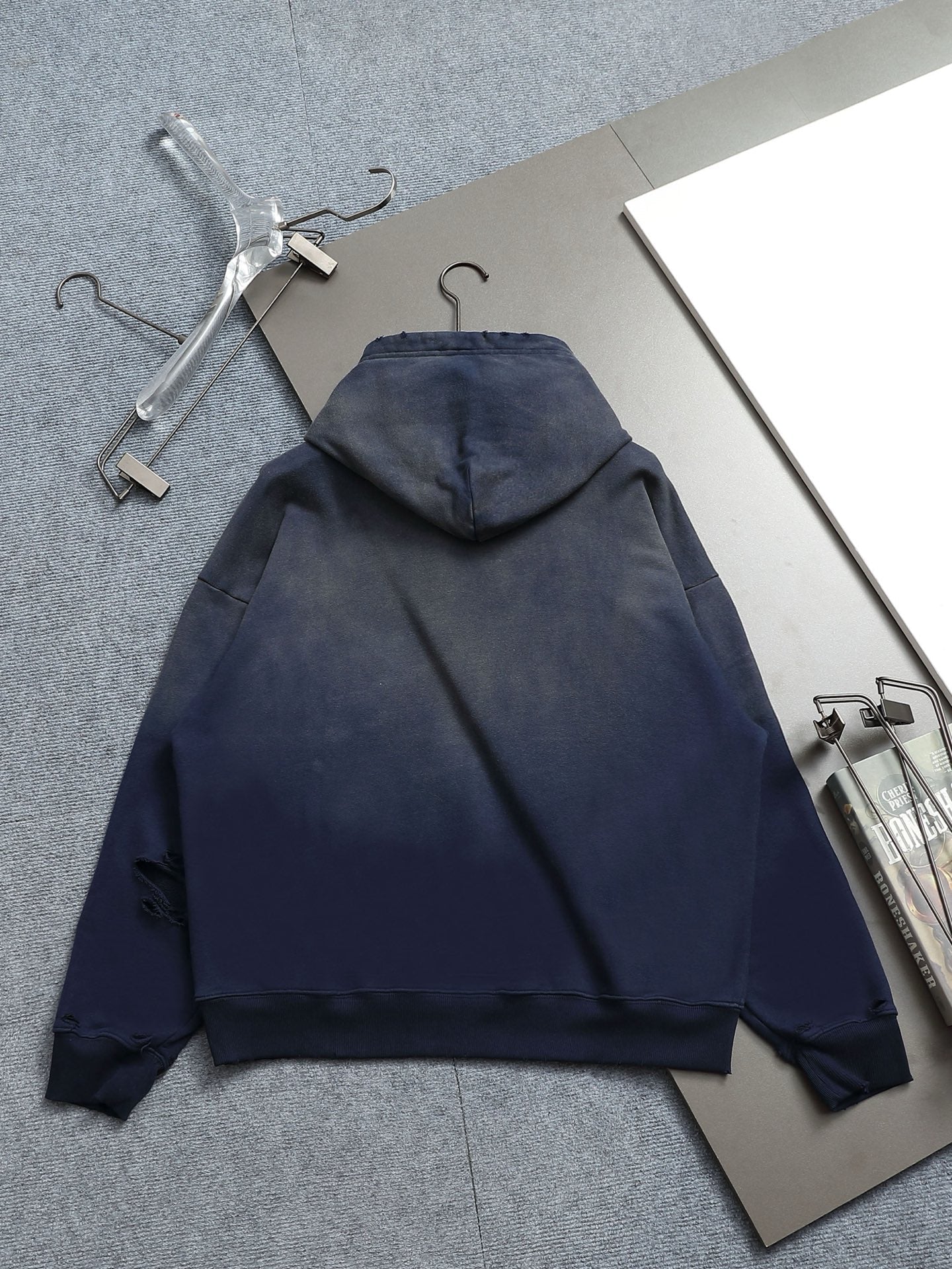 Classic Fit Hoodie-1002