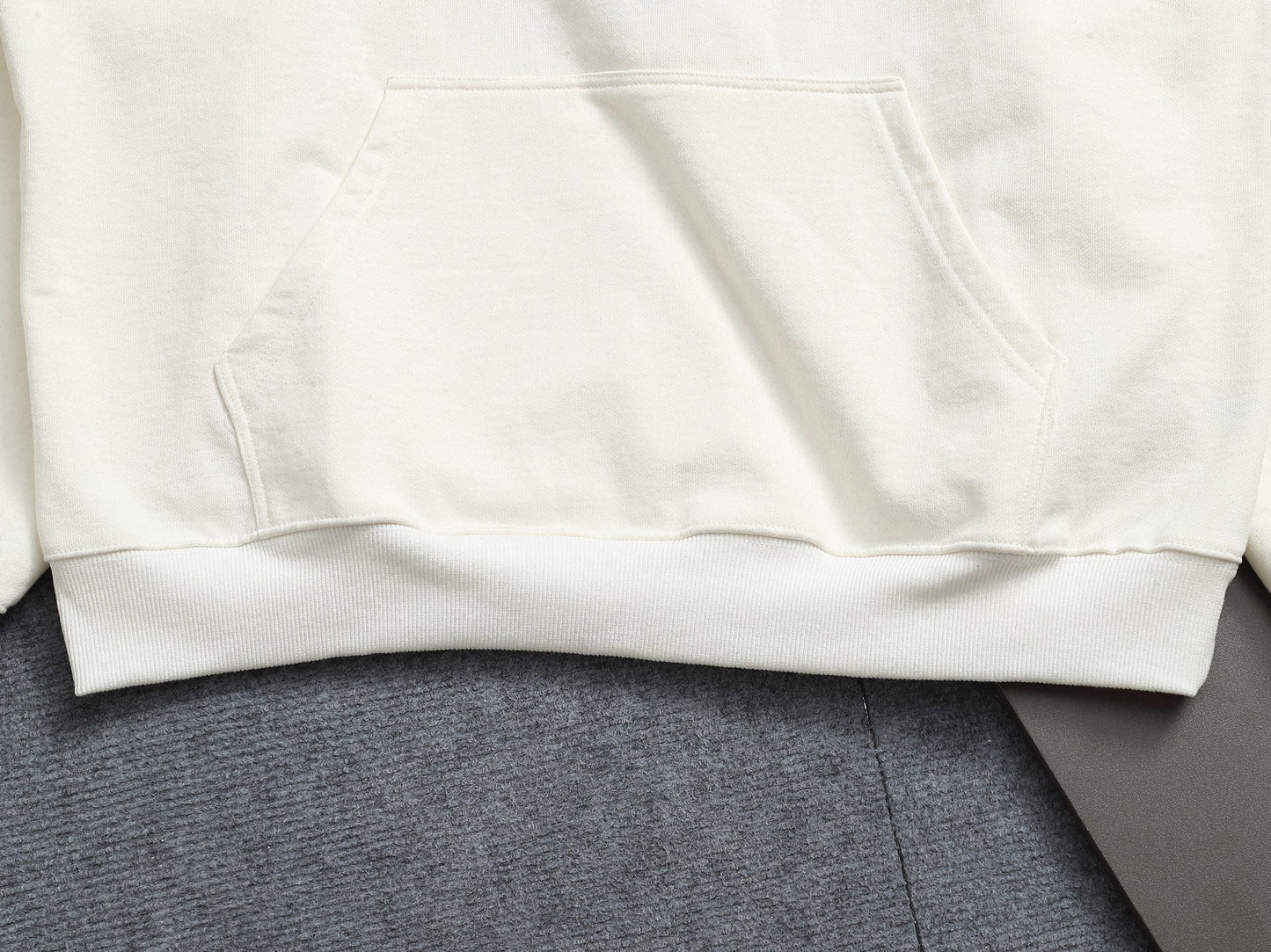 Classic Fit Hoodie-1008