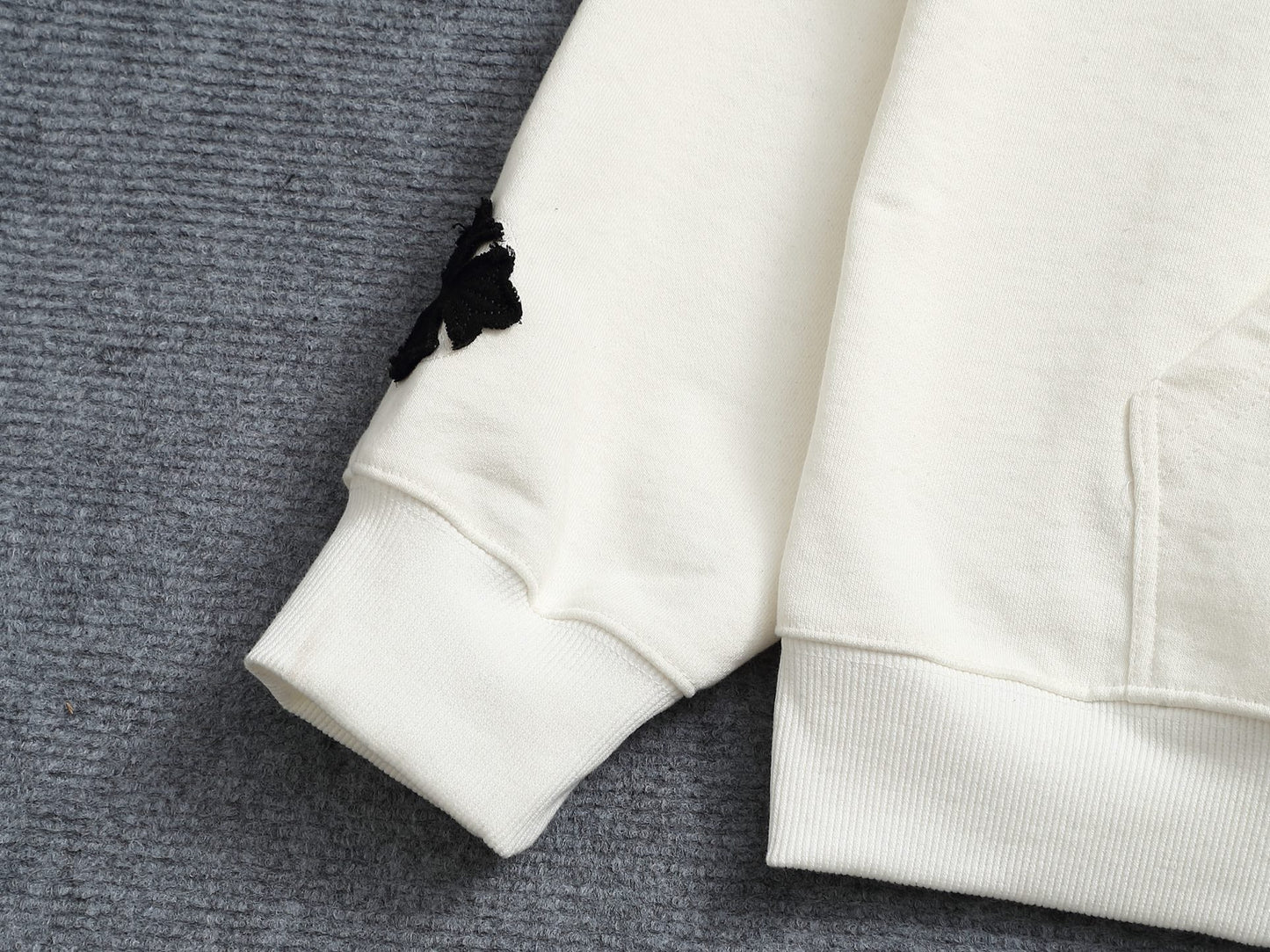 Classic Fit Hoodie-1008