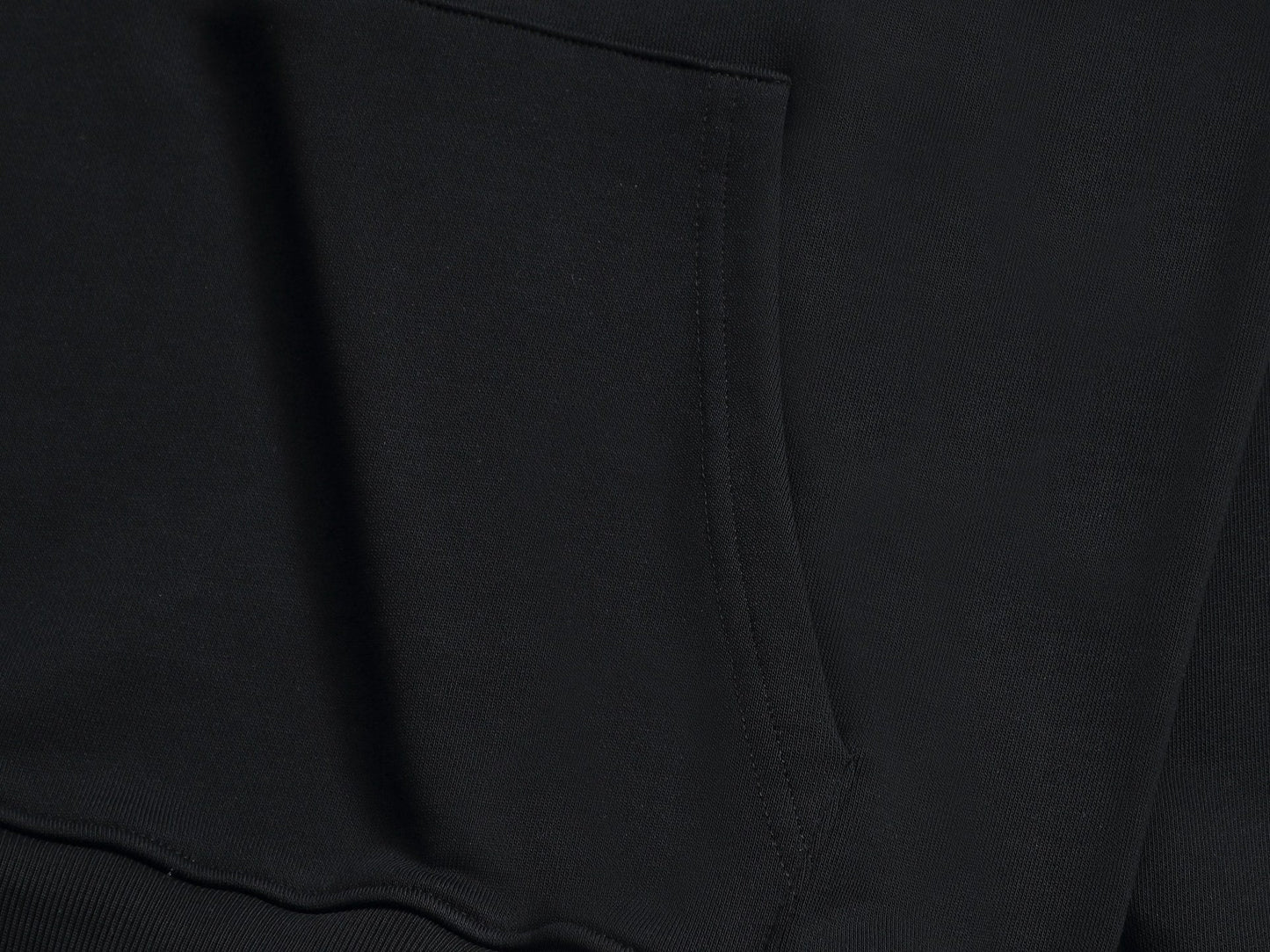 Classic Fit Hoodie-1013