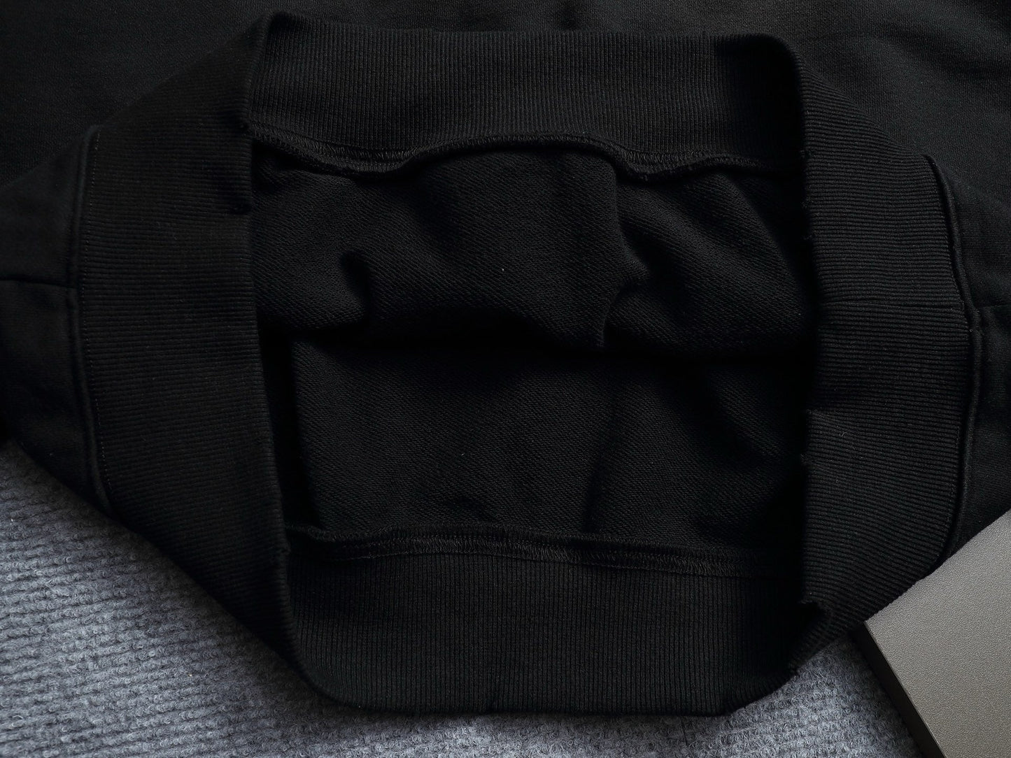 Classic Fit Hoodie-1014