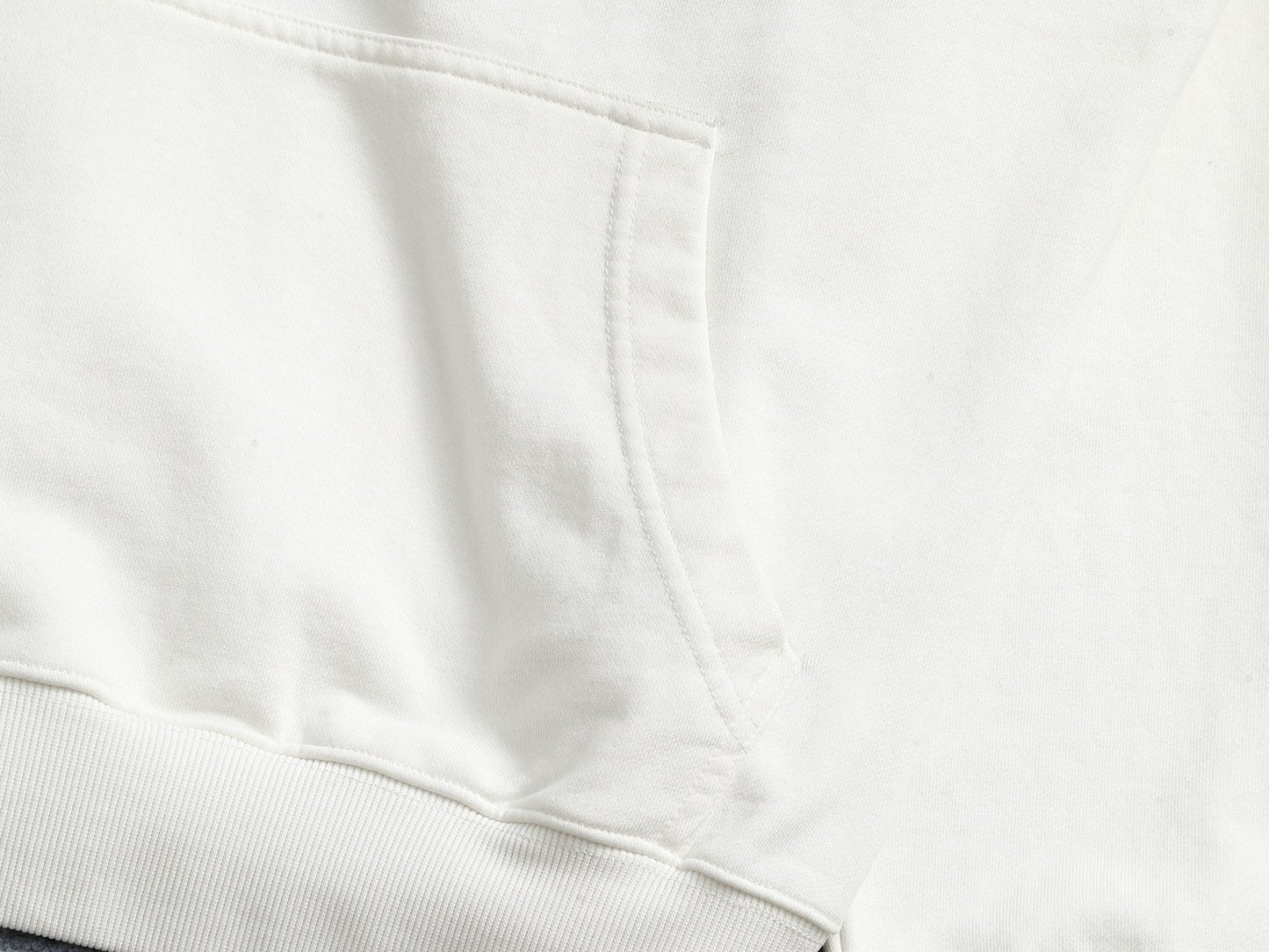Classic Fit Hoodie-1017