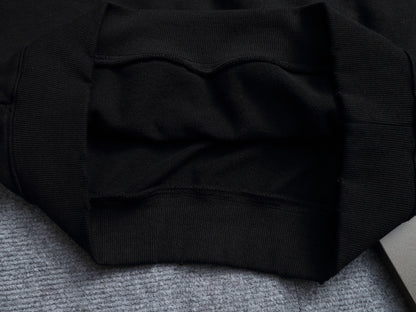 Classic Fit Hoodie-1018