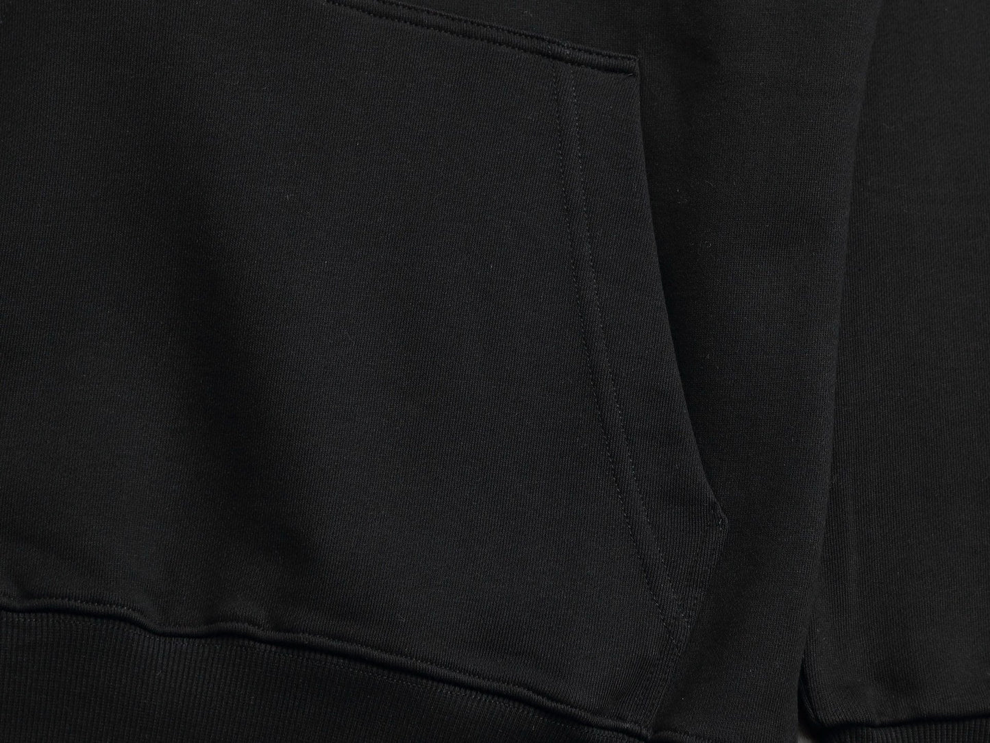 Classic Fit Hoodie-1024