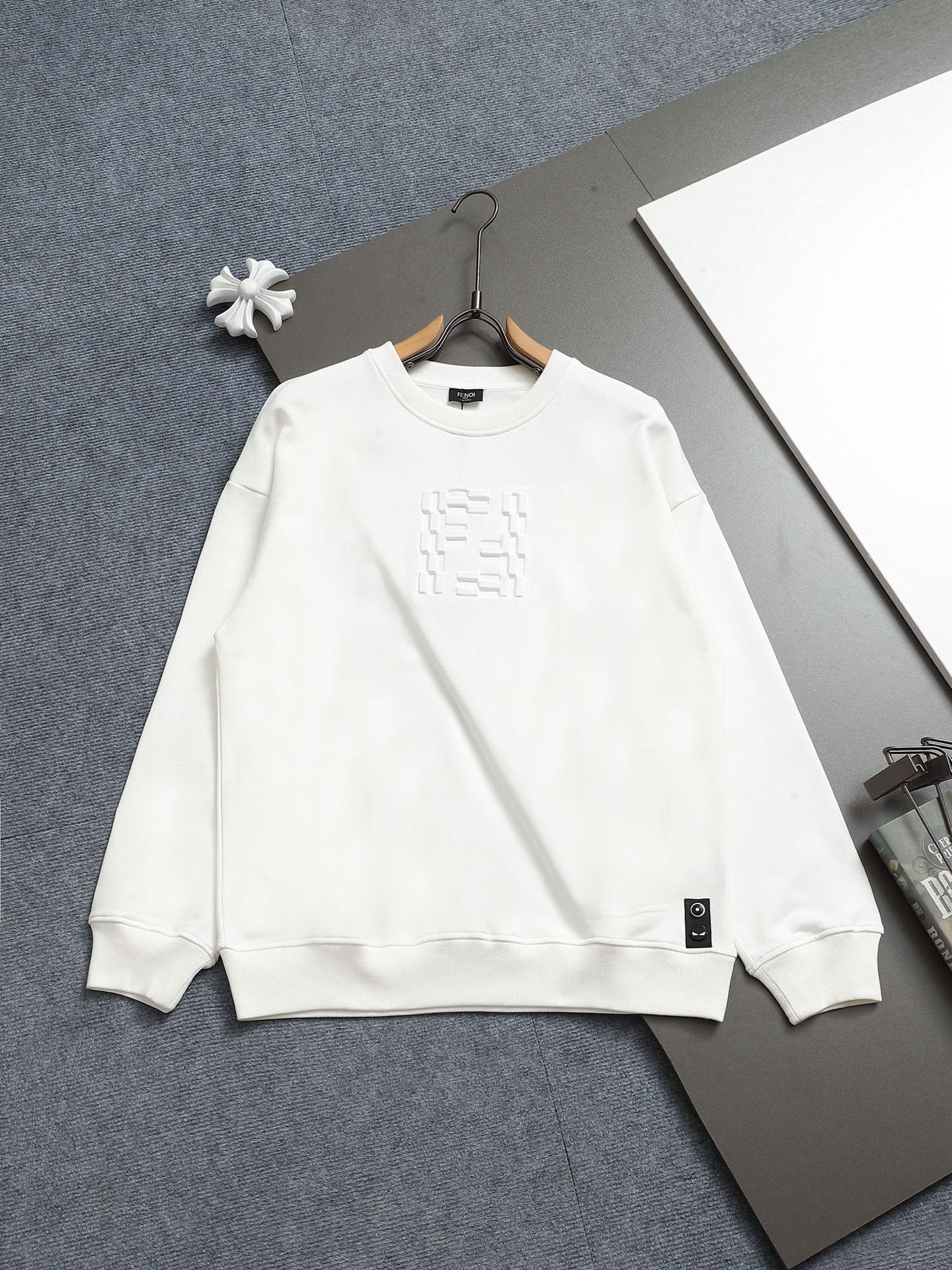 Classic Fashion Sweater-1047