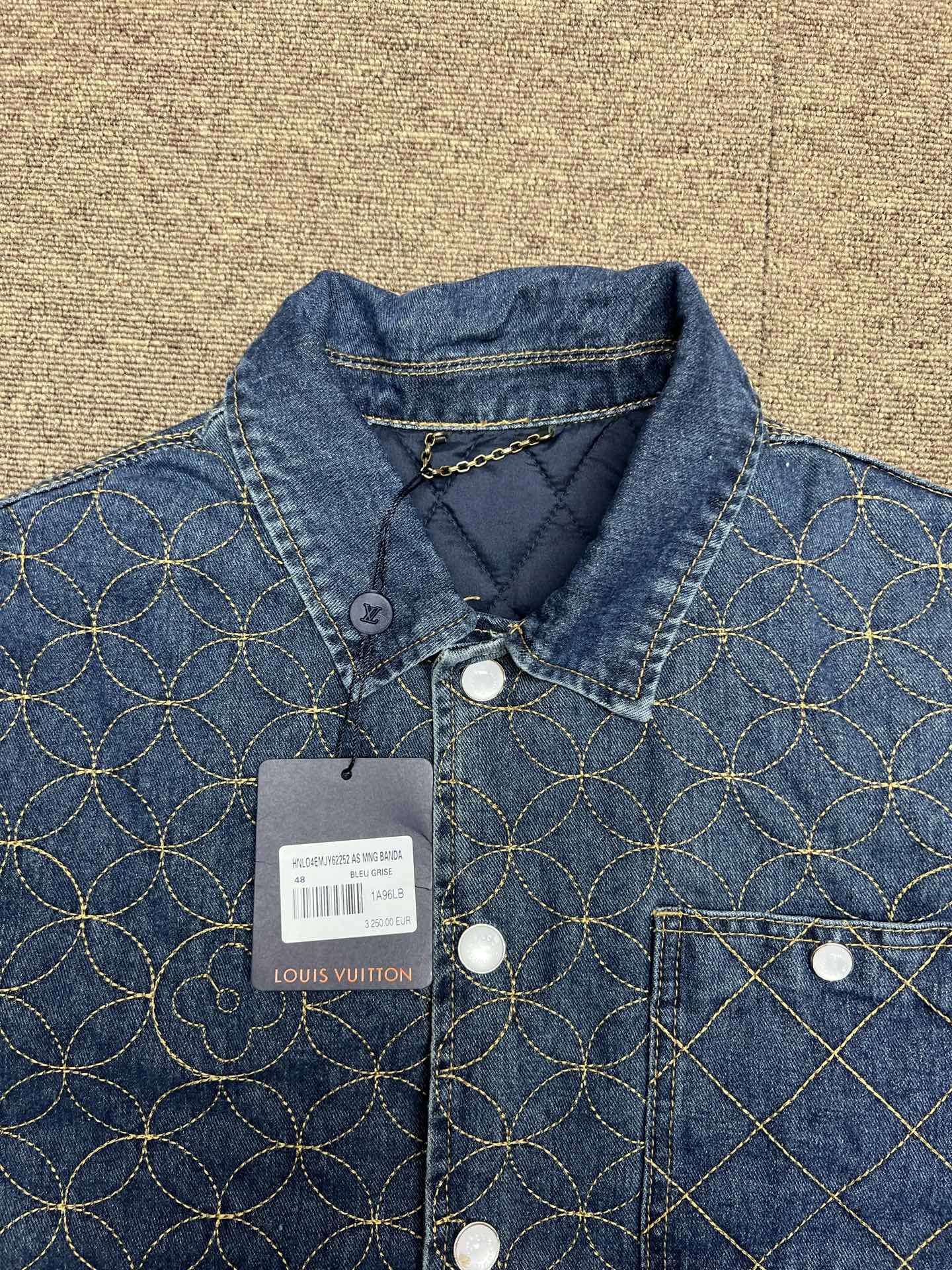 Chic Comfort Jacket-1001
