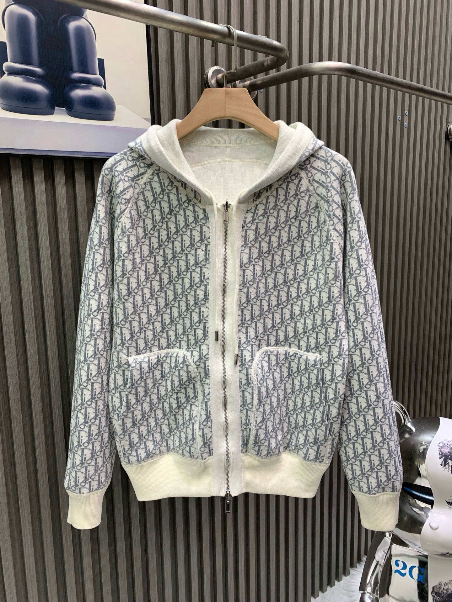 Classic Fashion Sweater-1083