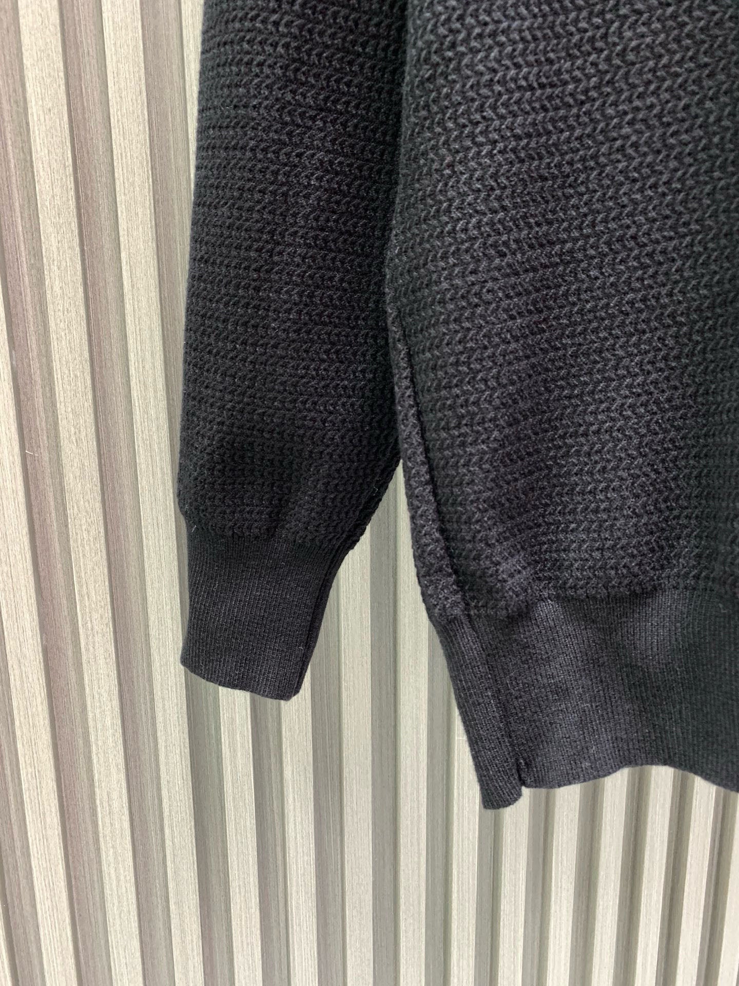 Classic Fashion Sweater-1082