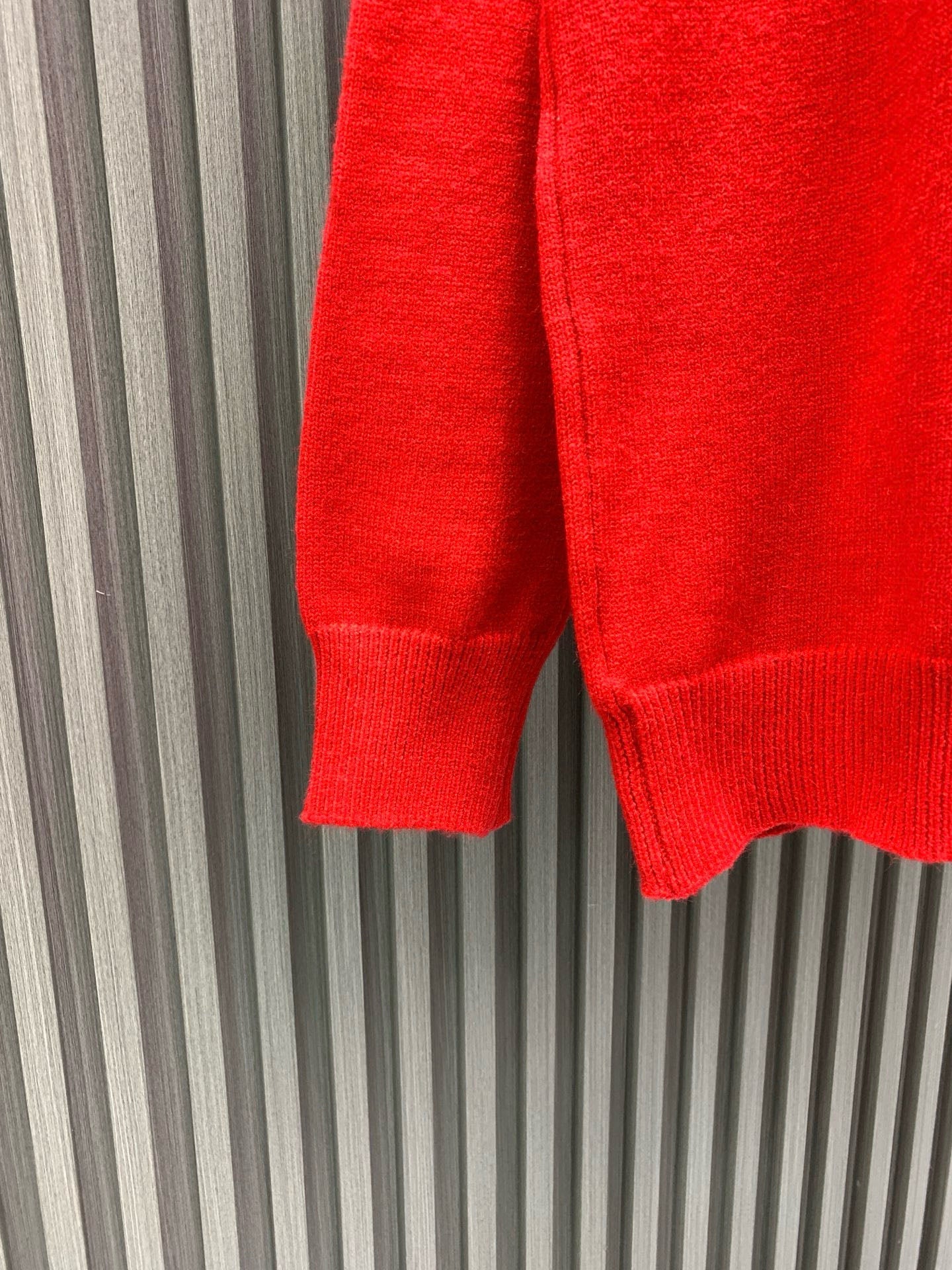Classic Fashion Sweater-1081
