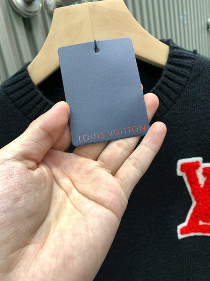 Classic Fashion Sweater-1071
