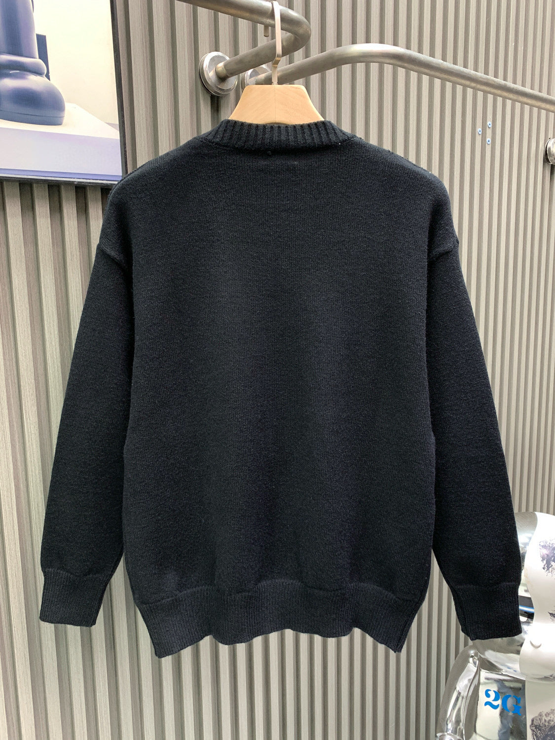 Classic Fashion Sweater-1070