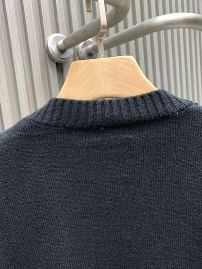 Classic Fashion Sweater-1070
