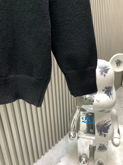 Classic Fashion Sweater-1070