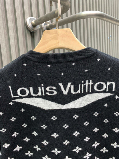 Classic Fashion Sweater-1065