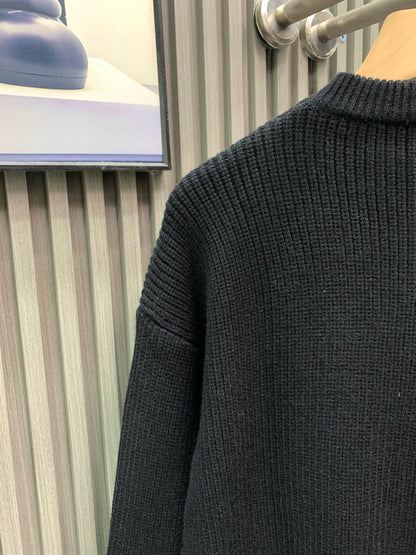 Classic Fashion Sweater-1054