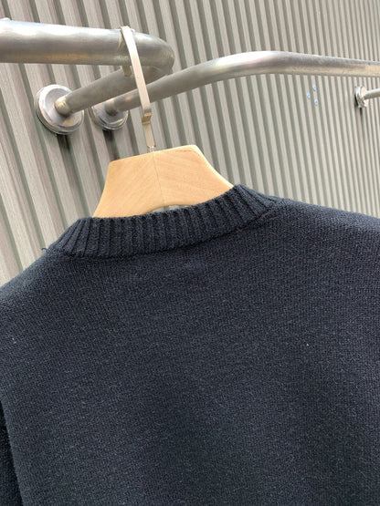 Classic Fashion Sweater-1052