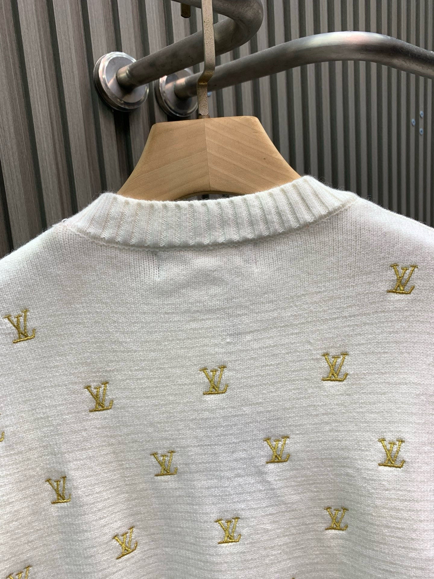 Classic Fashion Sweater-1127