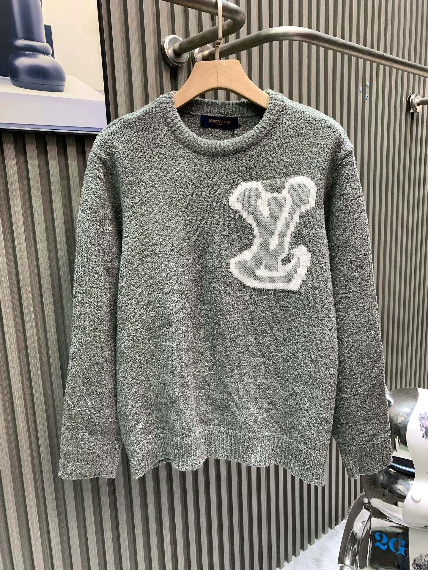 Classic Fashion Sweater-1128