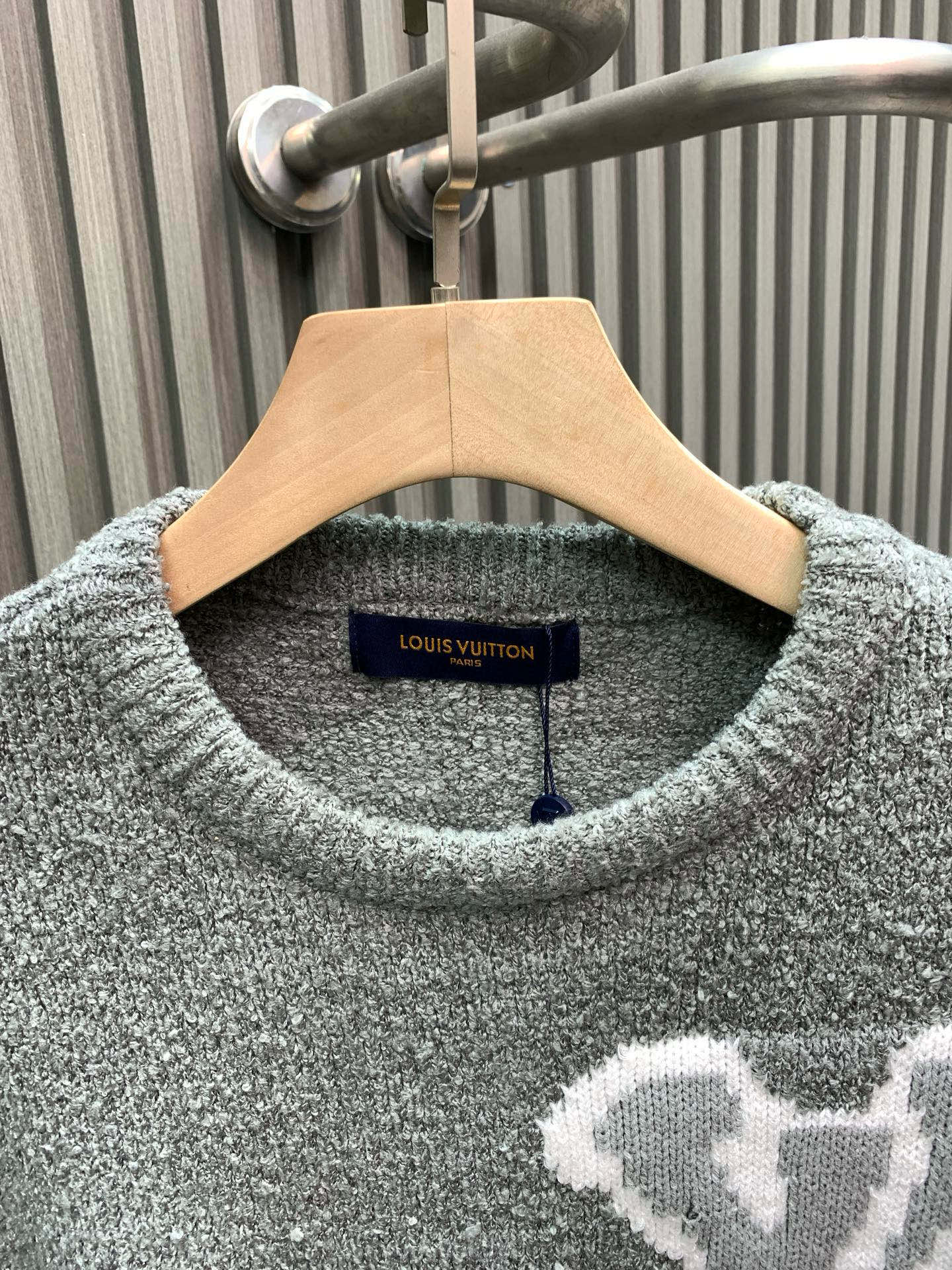 Classic Fashion Sweater-1128