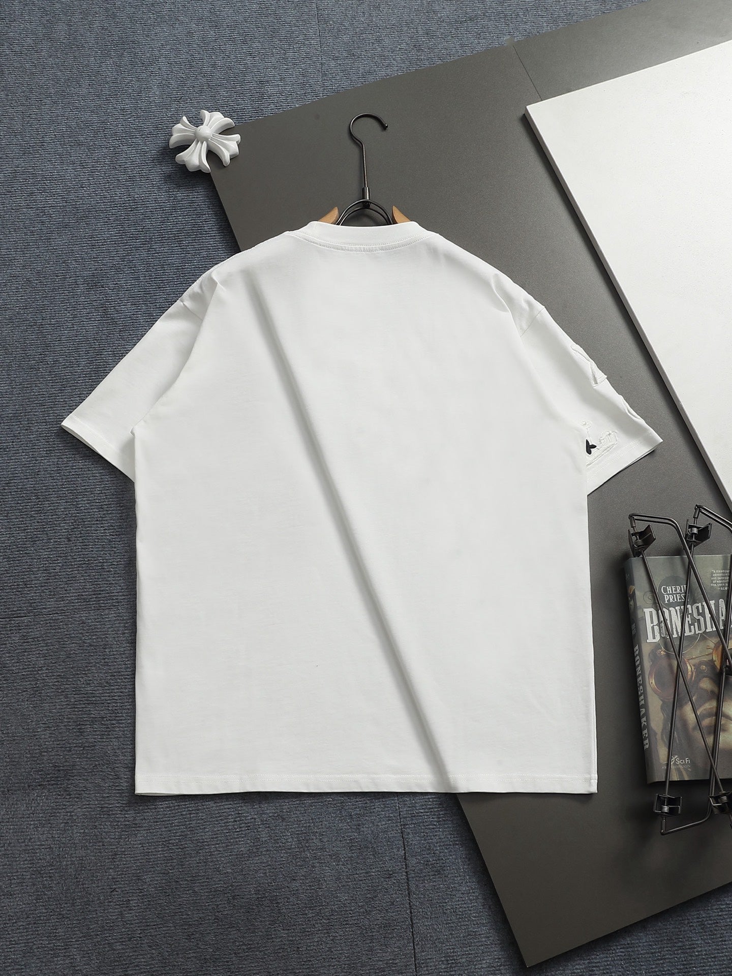 Classic T-shirt-225