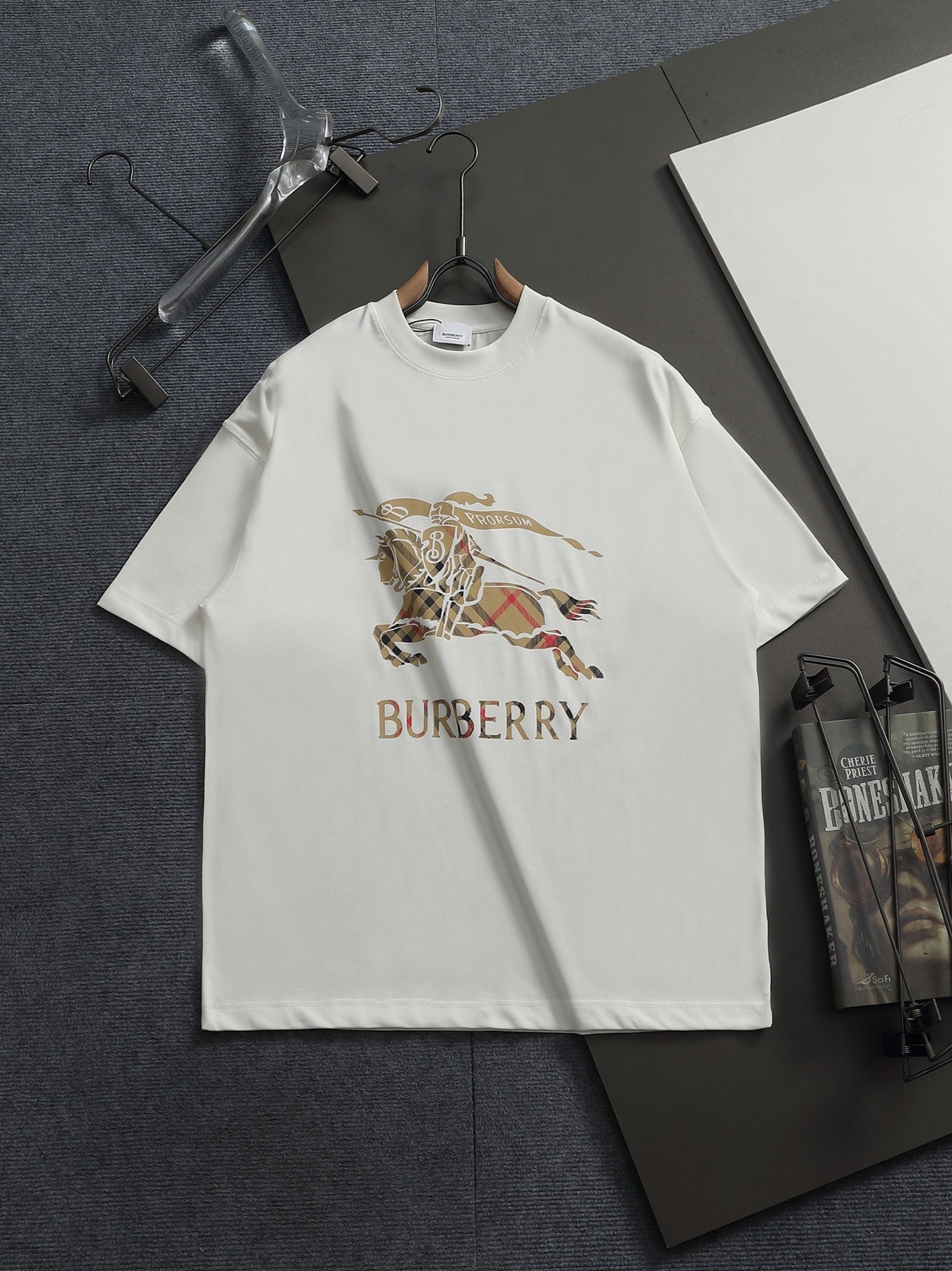 Classic T-shirt-360