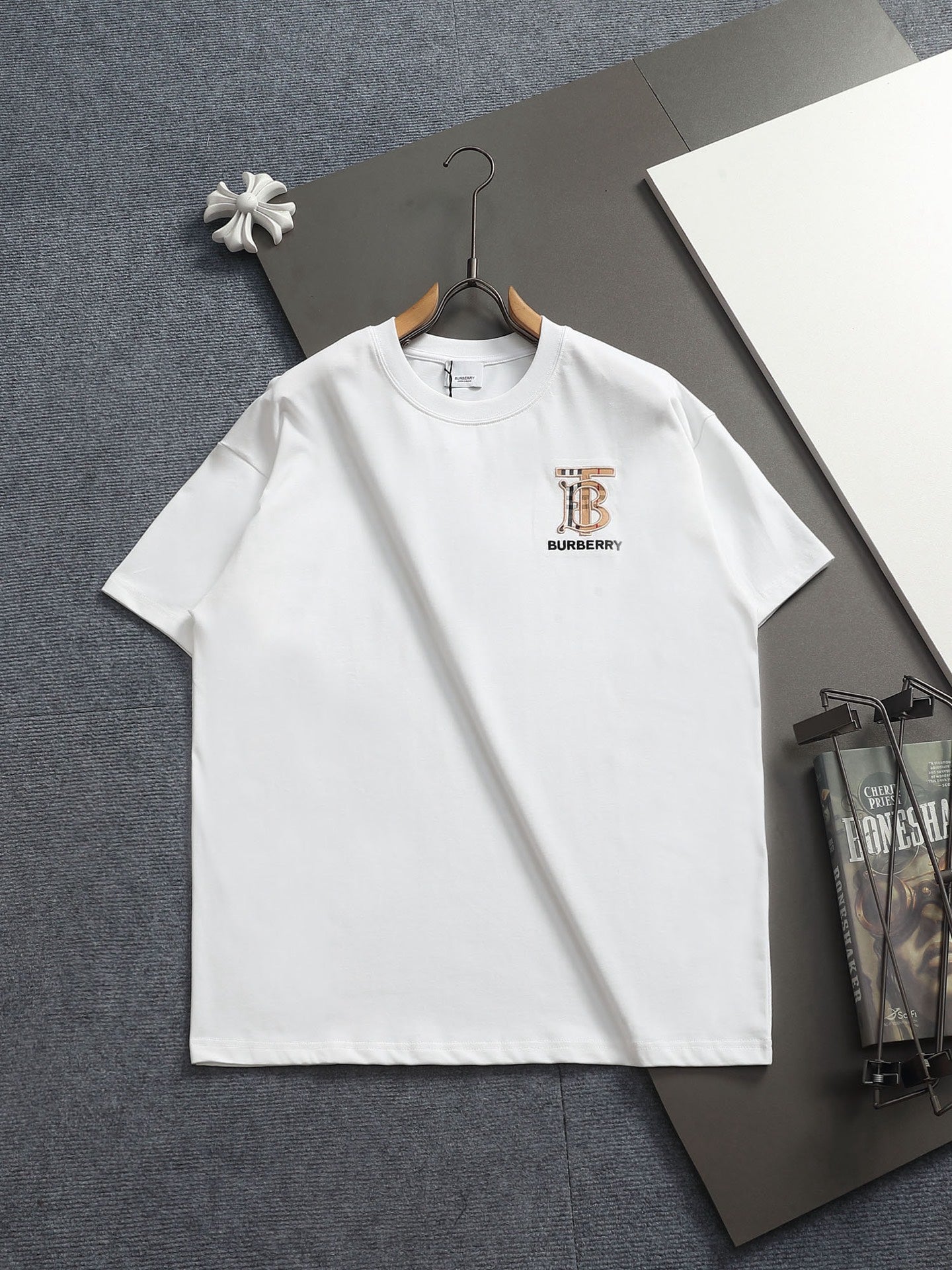 Classic T-shirt-387