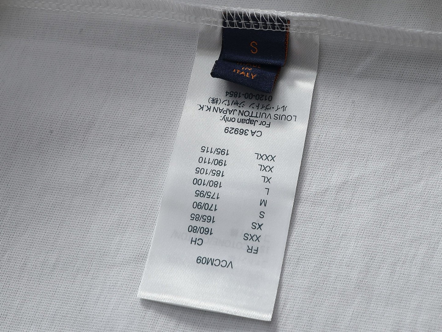 Classic T-shirt-320