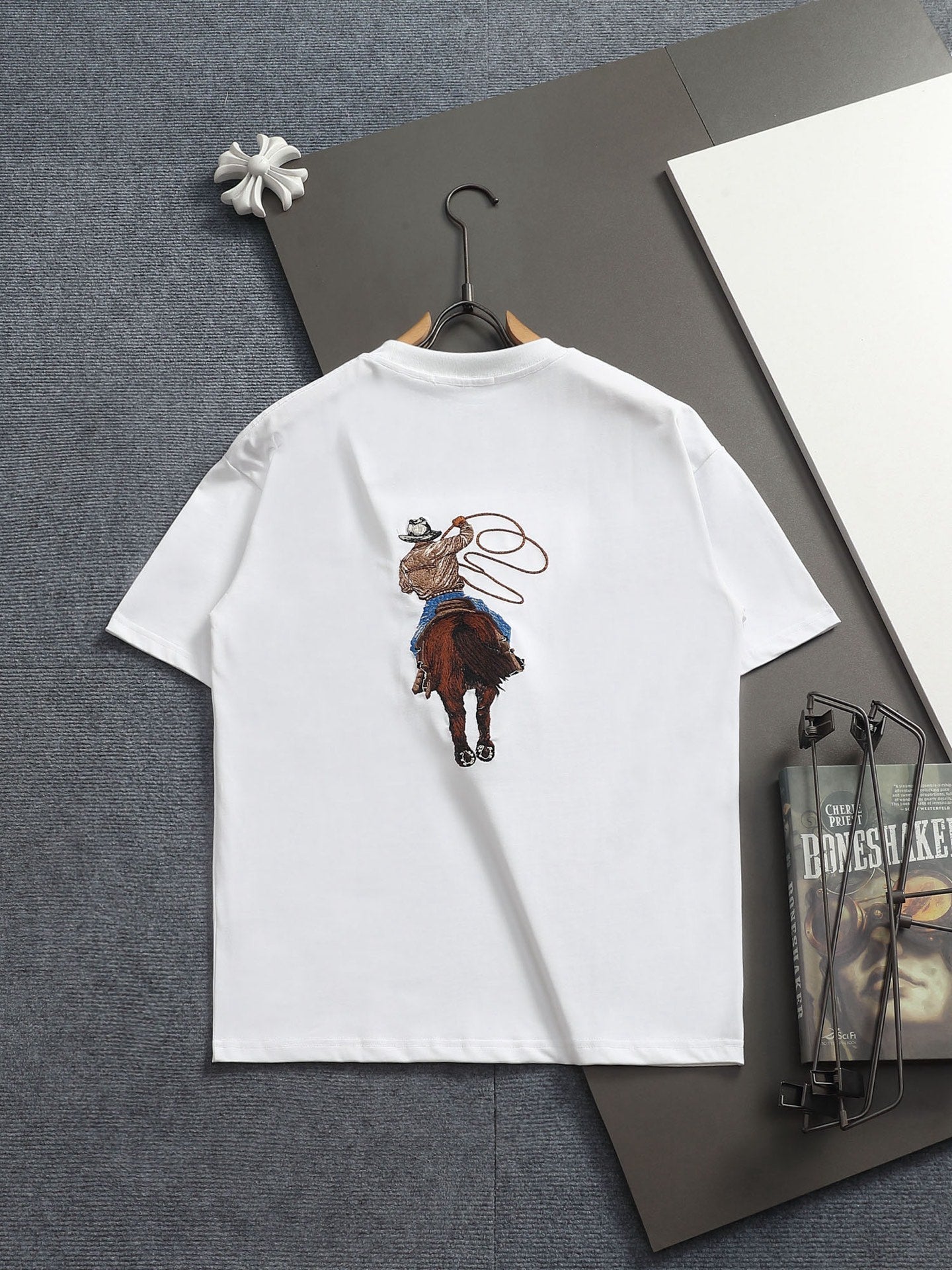 Classic T-shirt-390