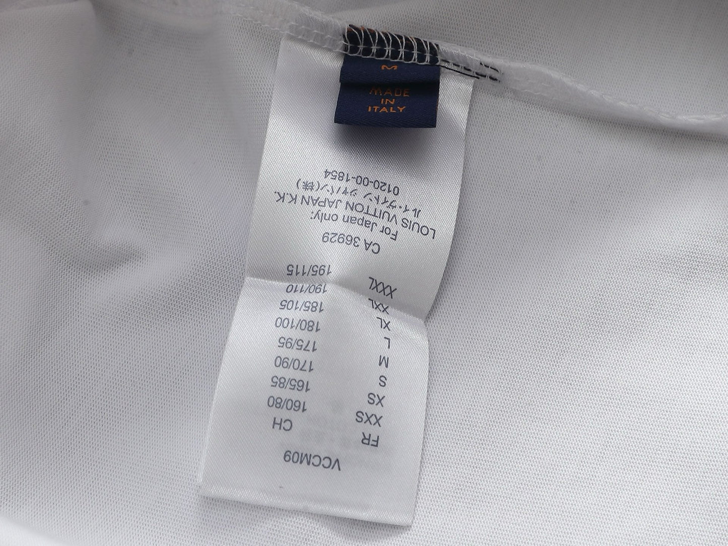Classic T-shirt-390