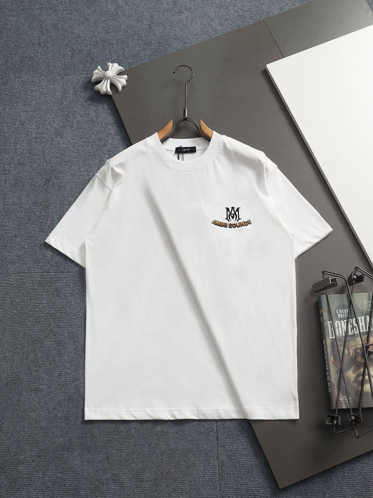 Classic T-shirt-335