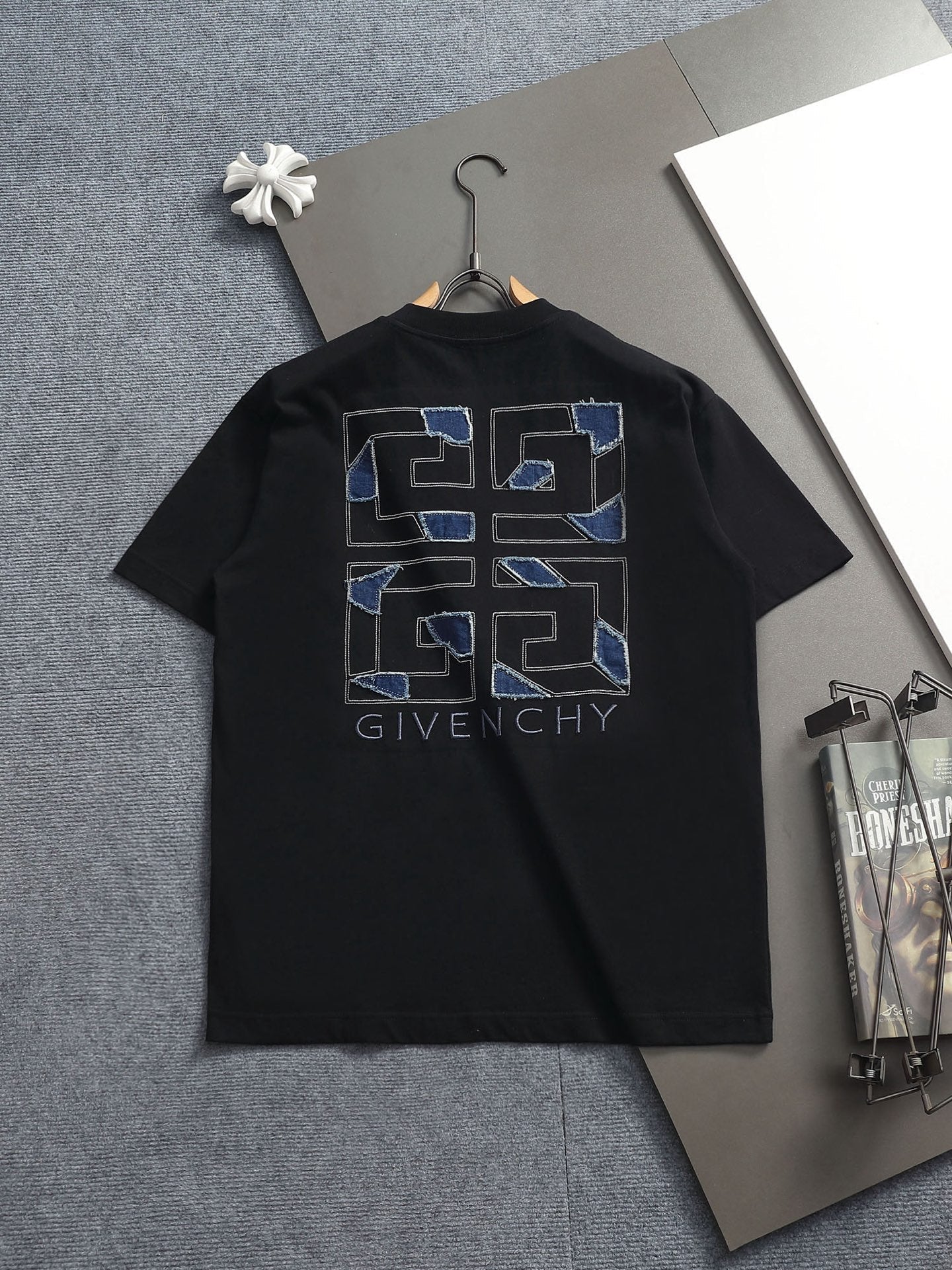 Classic T-shirt-337