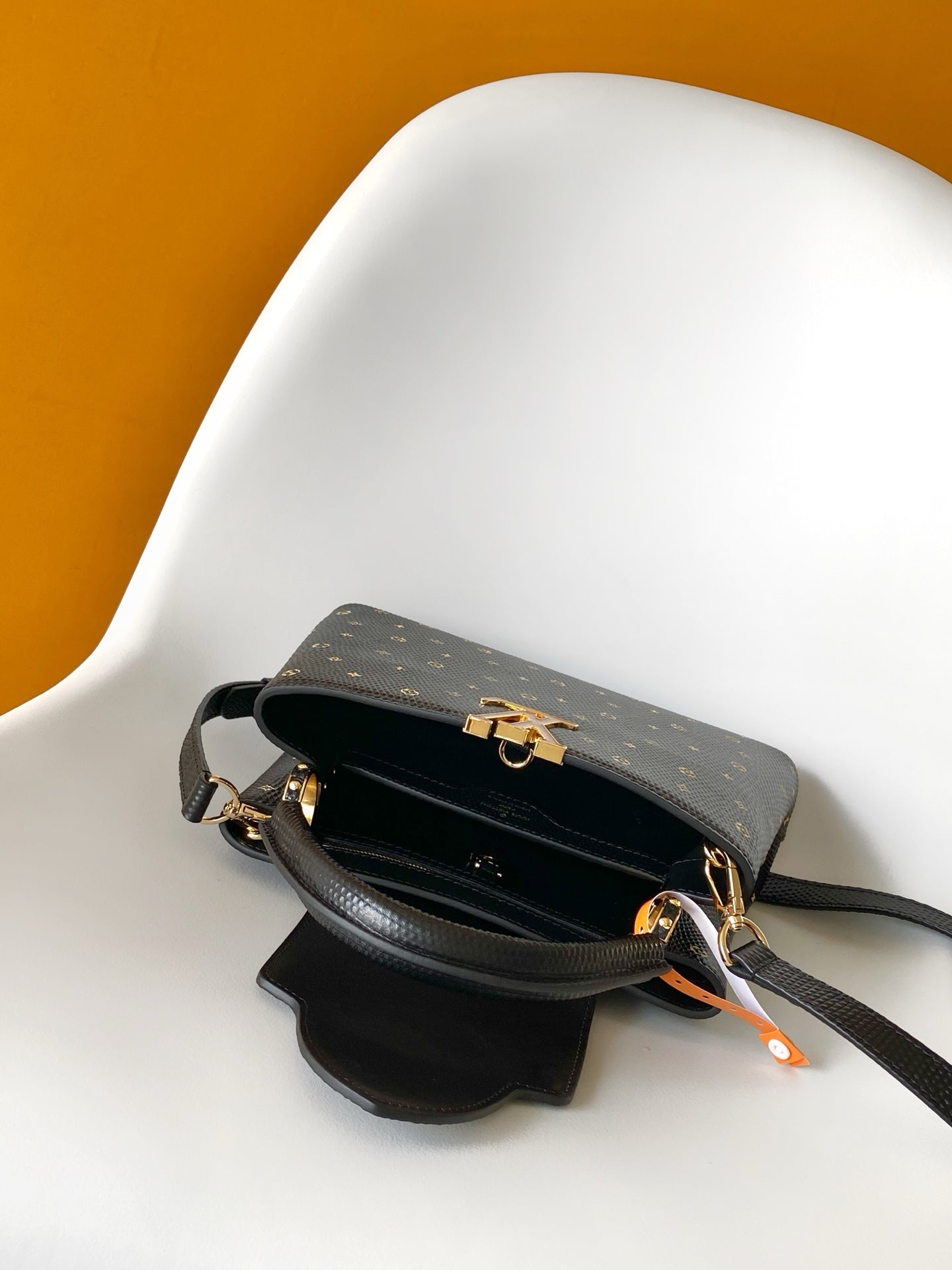 2026 Classic Everyday Bag-261028