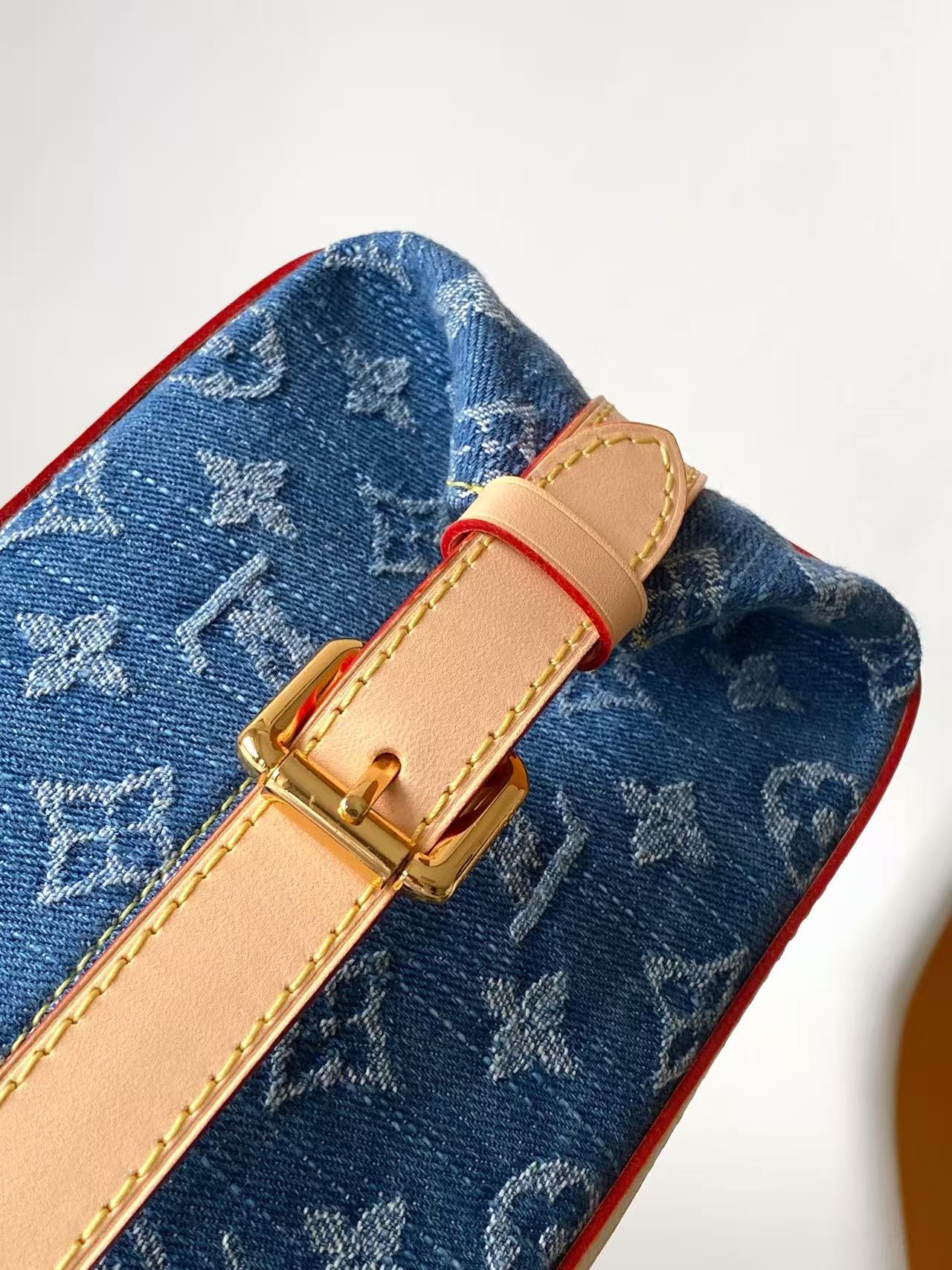 2026 Classic Everyday Bag-261033