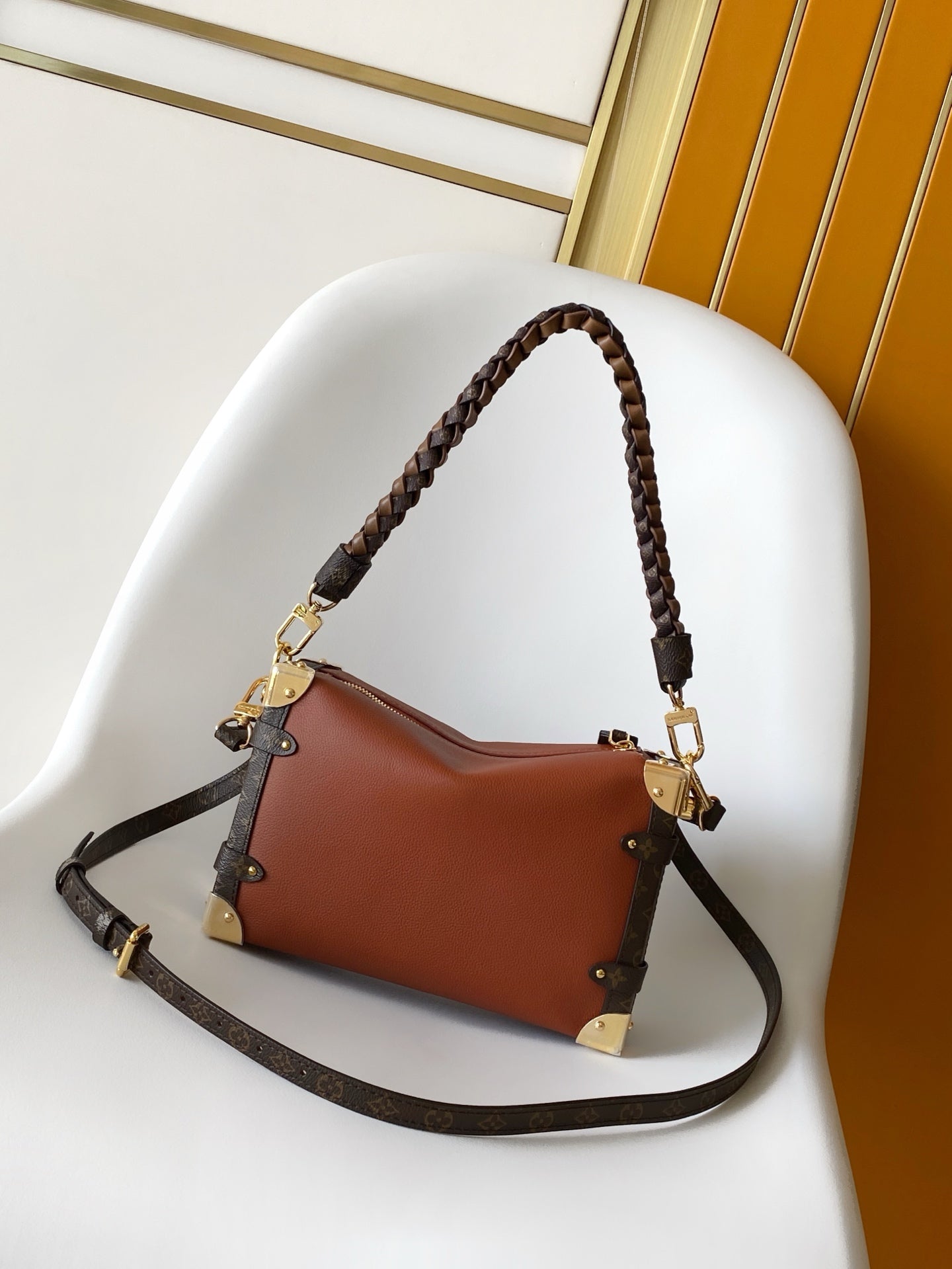 2026 Classic Everyday Bag-261037