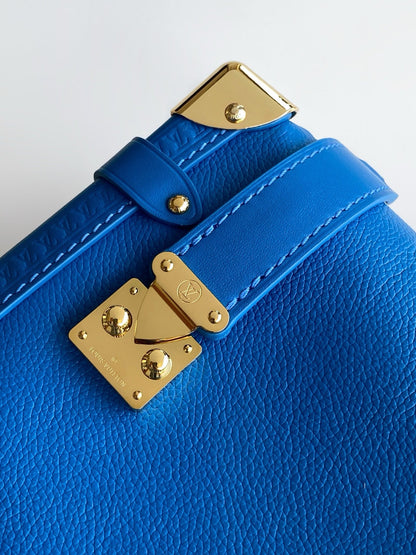 2026 Classic Everyday Bag-261038