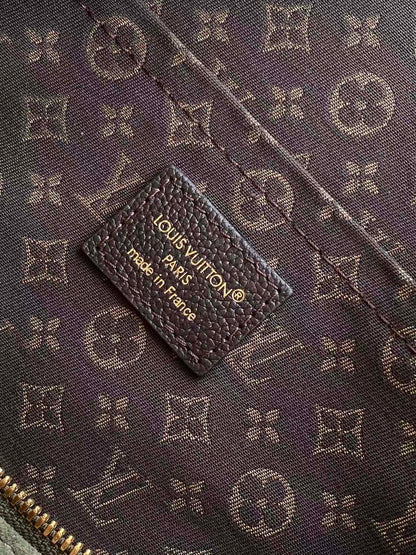 2026 Classic Everyday Bag-261039