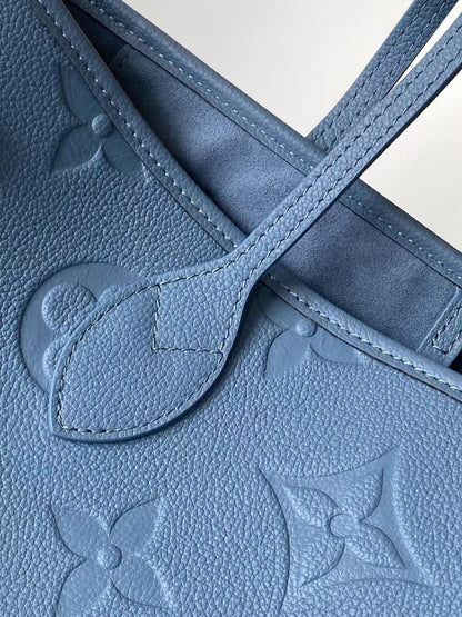 2026 Classic Everyday Bag-261041
