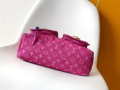 2026 Classic Everyday Bag-261043
