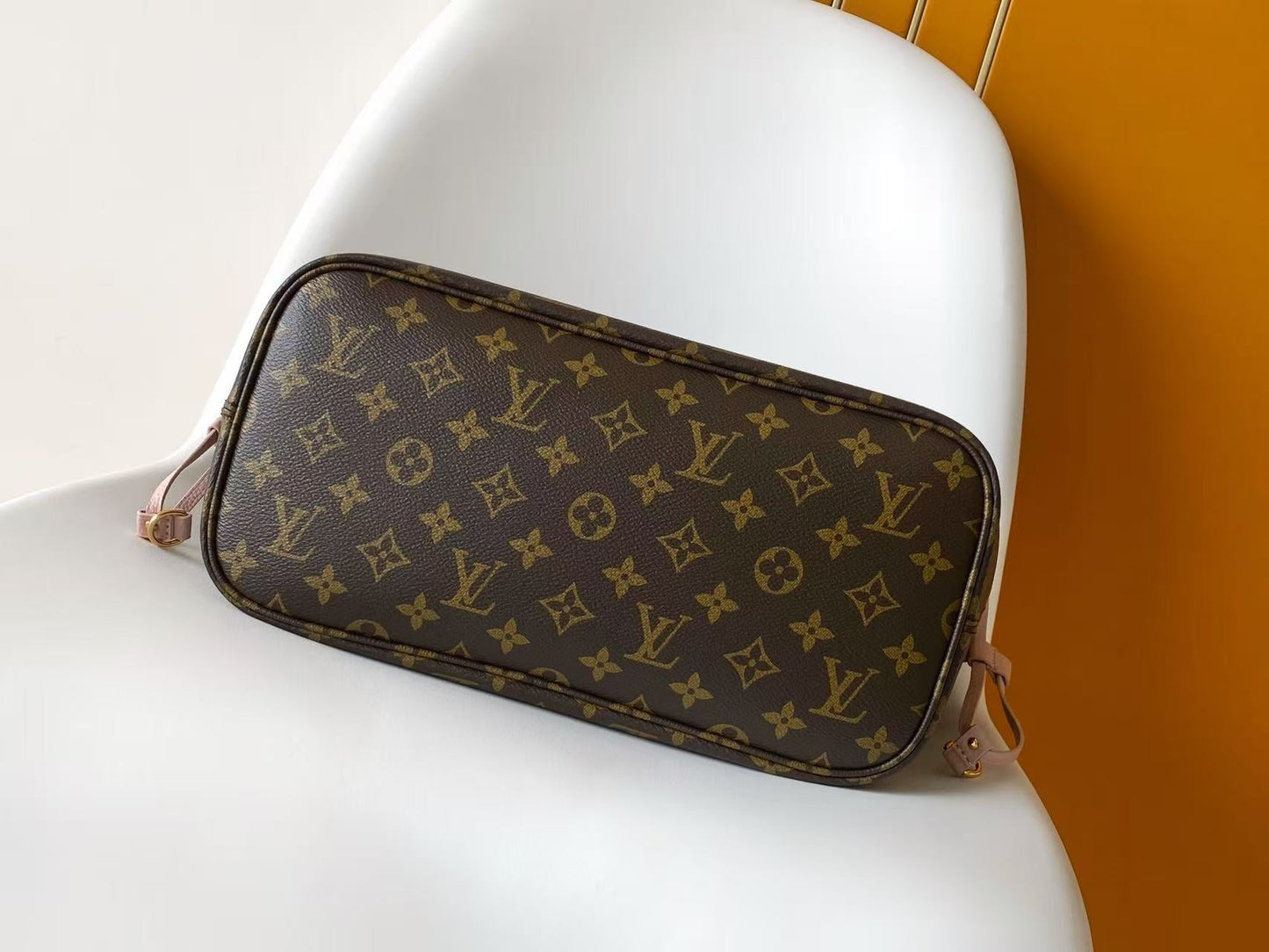 2026 Classic Everyday Bag-261055
