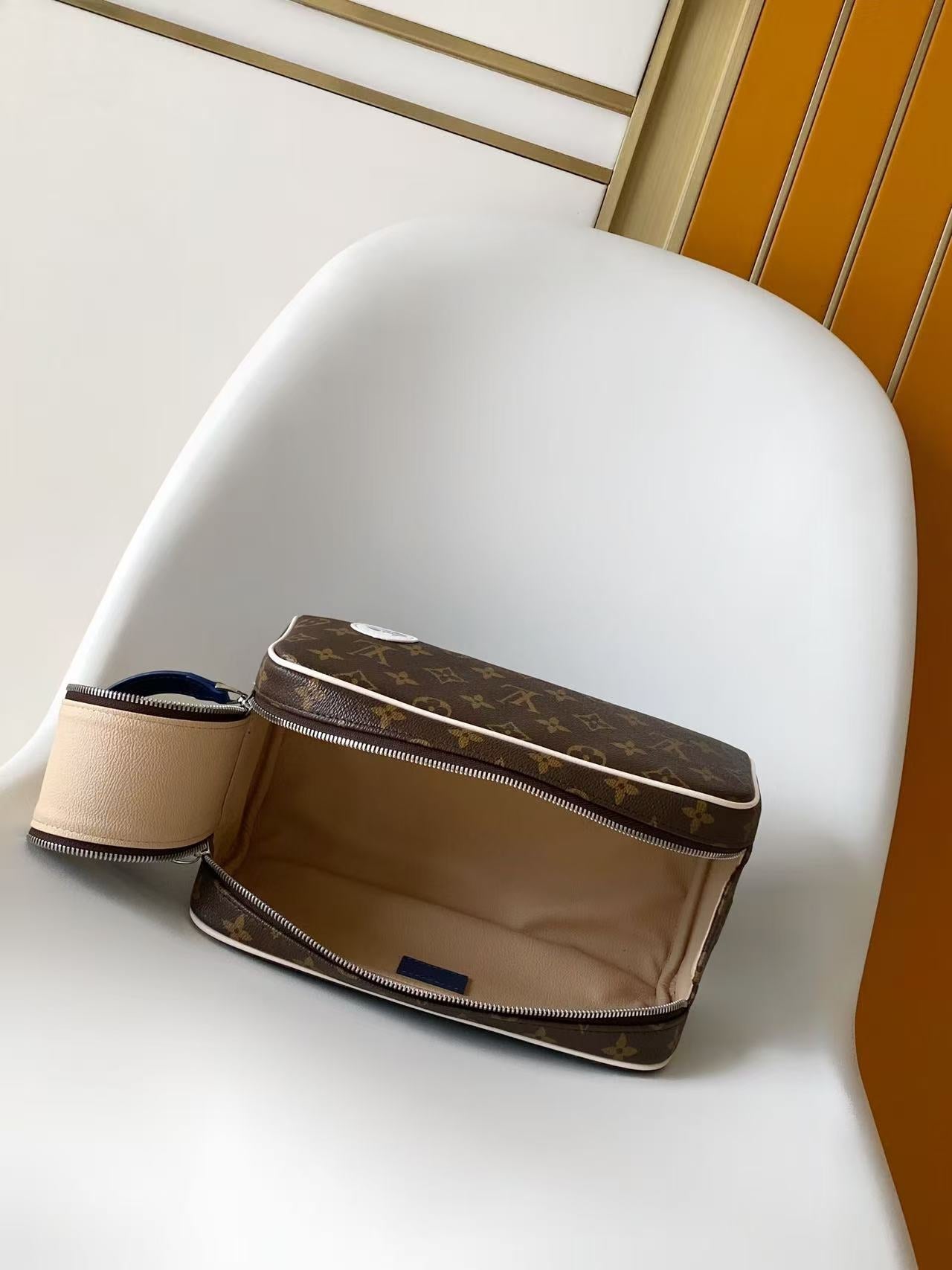 2026 Classic Everyday Bag-261056