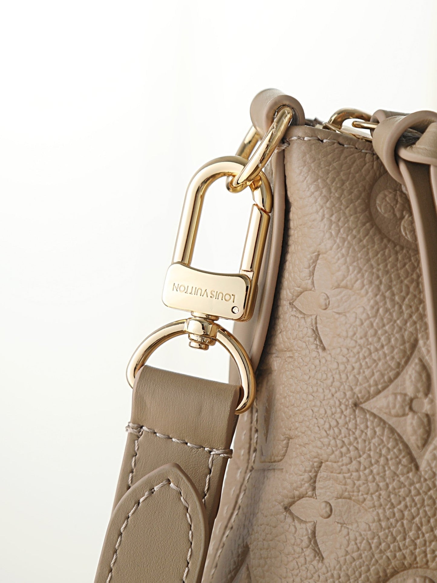 2026 Classic Everyday Bag-261065