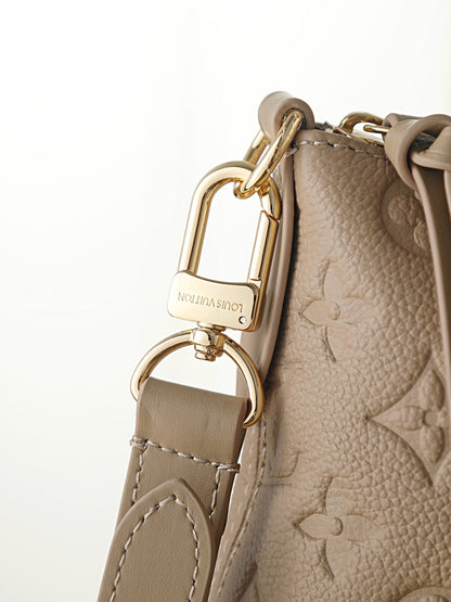 2026 Classic Everyday Bag-261065