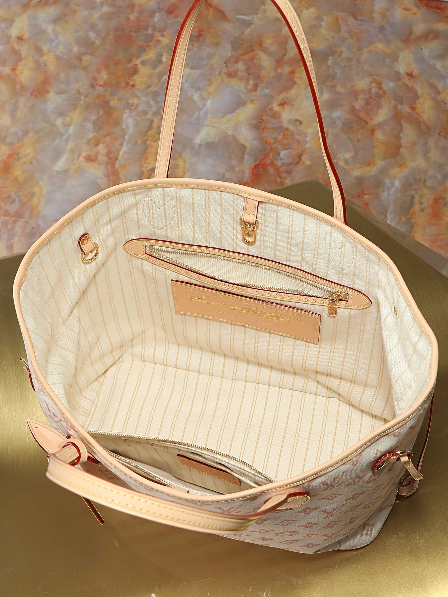 2026 Classic Everyday Bag-261067