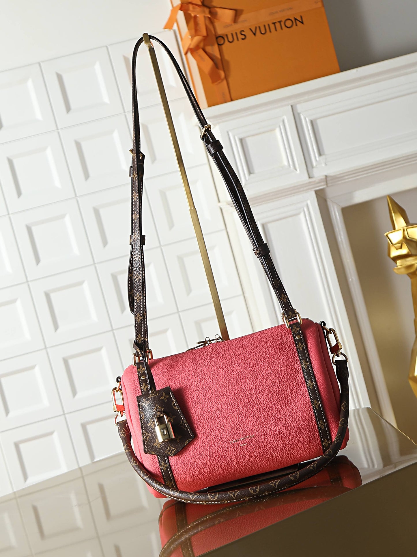 2026 Classic Everyday Bag-261069